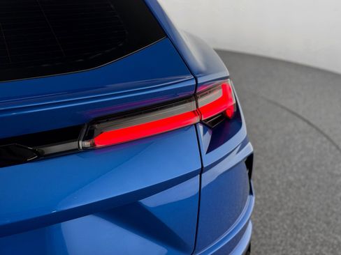 Used 2022 Lamborghini Urus image 50