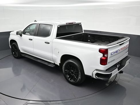 Used 2023 Chevrolet Silverado 1500 Custom RWD image 16