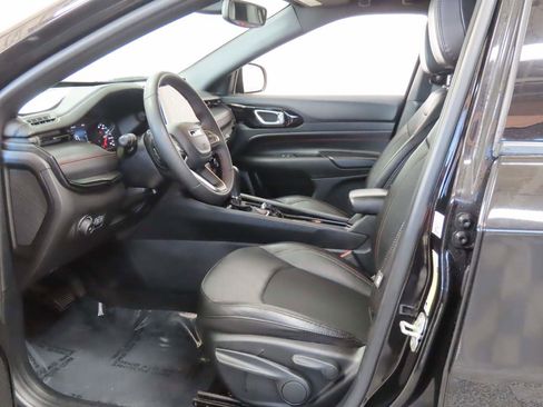 Used 2024 Jeep Compass Trailhawk image 15