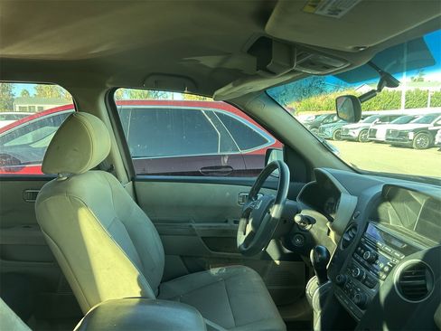 Used 2015 Honda Pilot EX image 4