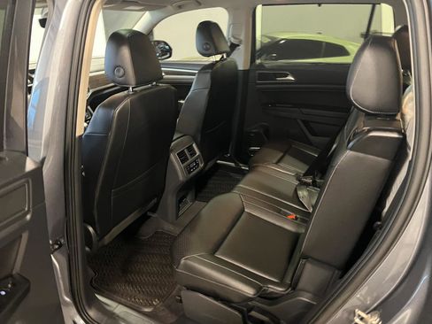 Used 2018 Volkswagen Atlas SEL w/ R-Line Package image 30