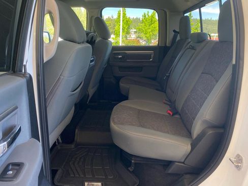 Used 2017 RAM 1500 Big Horn AWD/4WD image 23