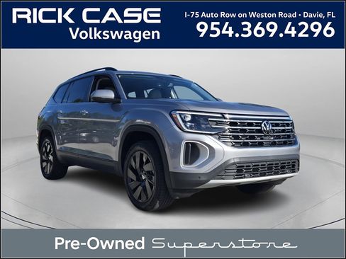 Certified 2025 Volkswagen Atlas SE w/ Panoramic Sunroof Package image 1