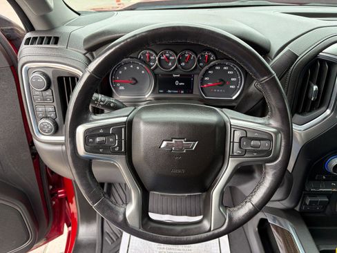 Used 2021 Chevrolet Silverado 1500 LT Trail Boss w/ LT Trail Boss Premium Package AWD/4WD image 11