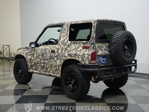 Used 1996 Geo Tracker 4WD 2-Door image 9