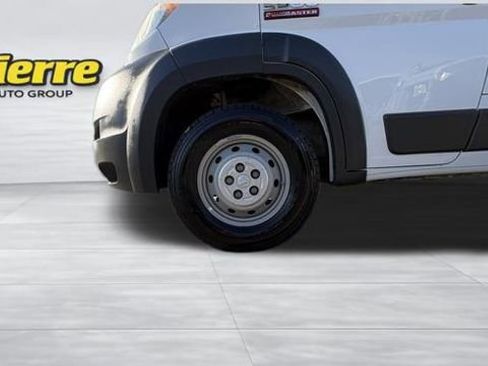 Used 2018 RAM ProMaster 2500 w/ Interior Convenience Group image 9