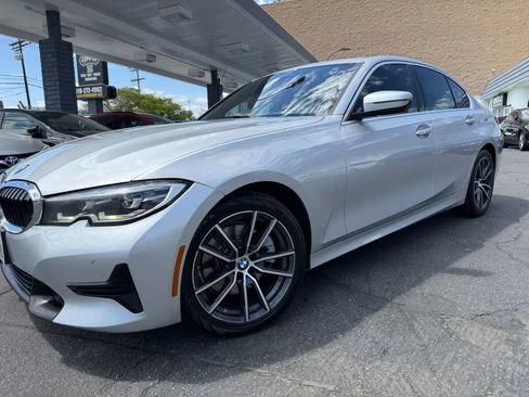 Used 2019 BMW 330i Sedan w/ Convenience Package RWD image 6