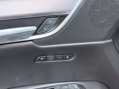 Used 2019 Cadillac XT5 Premium Luxury image 13