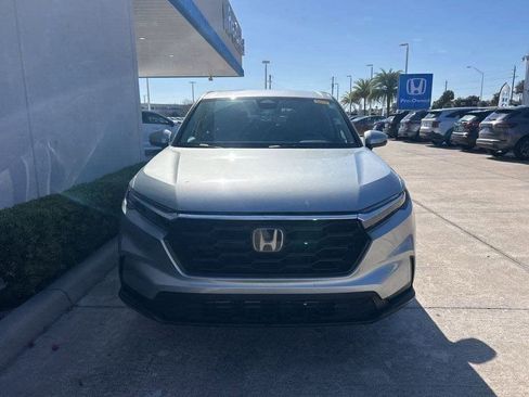 Certified 2025 Honda CR-V LX image 2