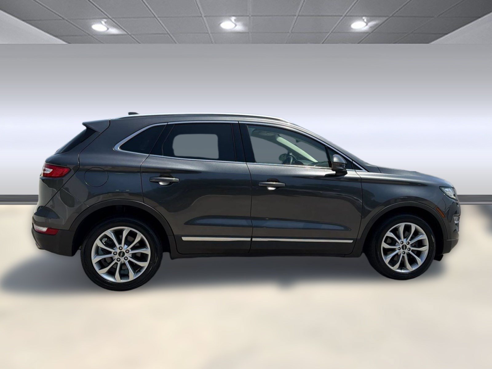 Used 2019 Lincoln MKC Select w/ Select Plus Package FWD image 8