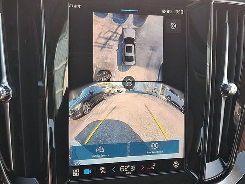 Certified 2025 Volvo S60 B5 Plus AWD/4WD image 18
