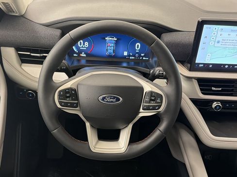 New 2026 Ford Explorer Active image 17