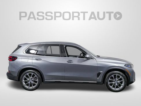 Used 2024 BMW X5 xDrive40i w/ Premium Package AWD/4WD image 8