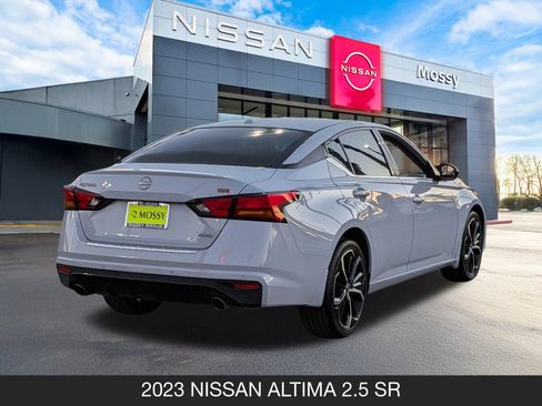Certified 2023 Nissan Altima 2.5 SR image 8