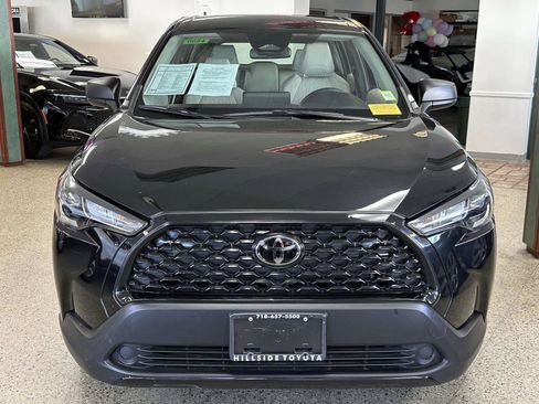 Used 2023 Toyota Corolla Cross L AWD/4WD image 7