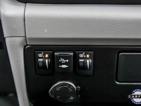 Used 2020 Toyota Sienna XLE image 23