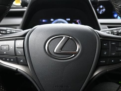Used 2020 Lexus UX 250h w/ Accessory Package 2 AWD/4WD image 16