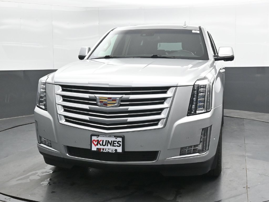 Used 2018 Cadillac Escalade Platinum AWD/4WD image 6