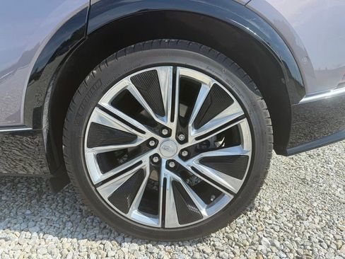 Used 2025 Cadillac Lyriq Luxury w/ LPO, Floor Liner Package AWD/4WD image 15