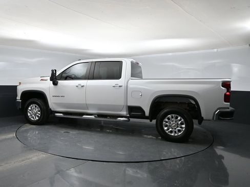 Used 2024 Chevrolet Silverado 3500 LT w/ Z71 Off-Road Package image 4
