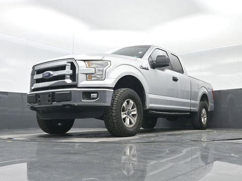 Used 2015 Ford F150 XLT w/ Snow Plow Prep Package image 25