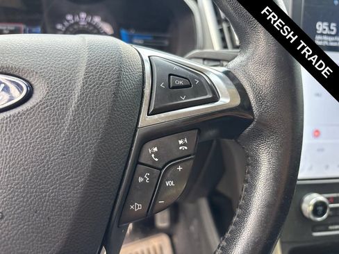 Used 2022 Ford Edge SEL AWD/4WD image 11