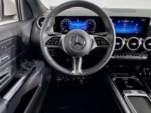 Certified 2026 Mercedes-Benz GLA 250 image 6