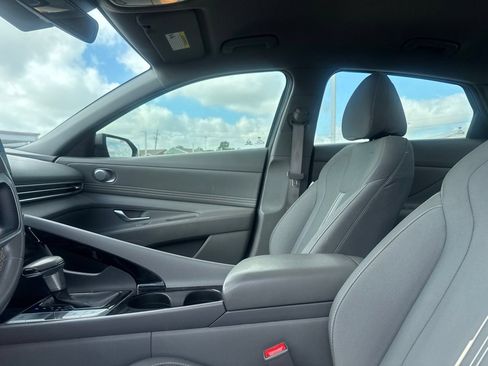 Used 2021 Hyundai Elantra SEL w/ Convenience Package FWD image 36