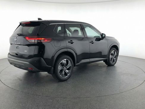 Used 2025 Nissan Rogue SV FWD image 9
