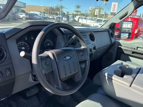 Used 2015 Ford F250 XL w/ Power Equipment Group RWD image 10