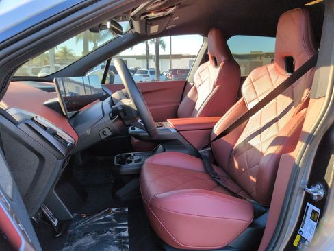 Used 2026 BMW iX xDrive45 w/ M Sport Package image 16