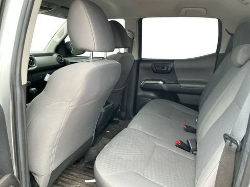 Used 2022 Toyota Tacoma SR5 RWD image 21