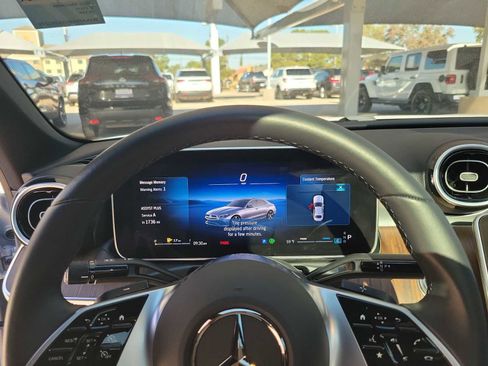 Used 2025 Mercedes-Benz C 300 Sedan image 22