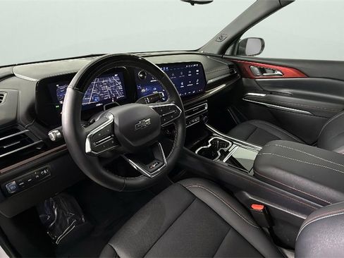 Certified 2025 Chevrolet Traverse Z71 w/ Enhanced Driving Package image 18