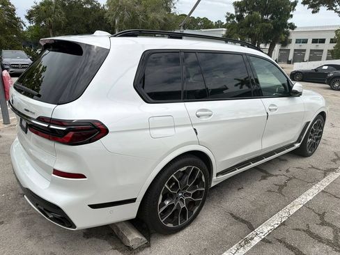 Used 2023 BMW X7 xDrive40i w/ Executive Package AWD/4WD image 4