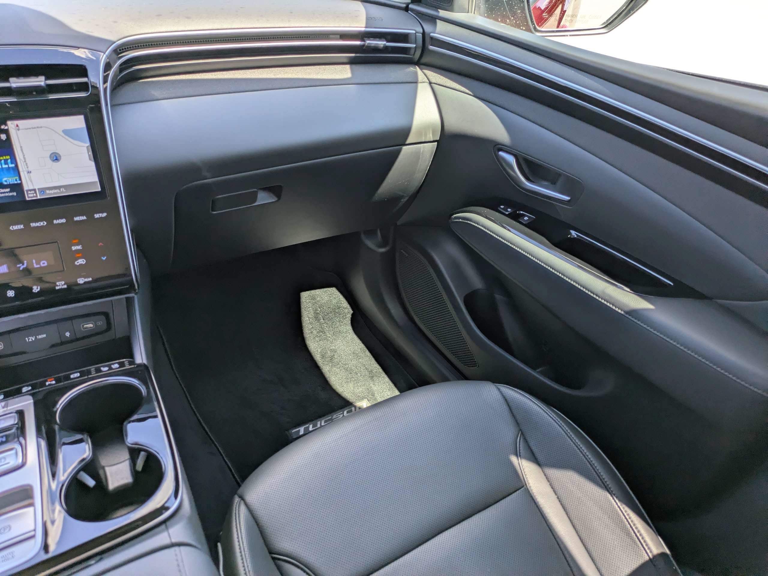 Certified 2024 Hyundai Tucson Limited FWD image 16