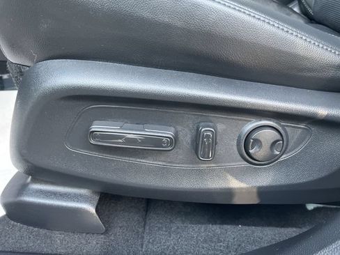 Used 2026 Honda CR-V EX-L image 16
