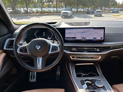 Certified 2024 BMW X7 xDrive40i w/ M Sport Package AWD/4WD image 21