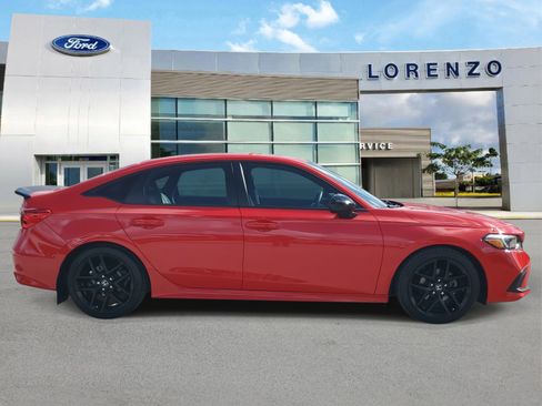 Used 2023 Honda Civic Sport image 4