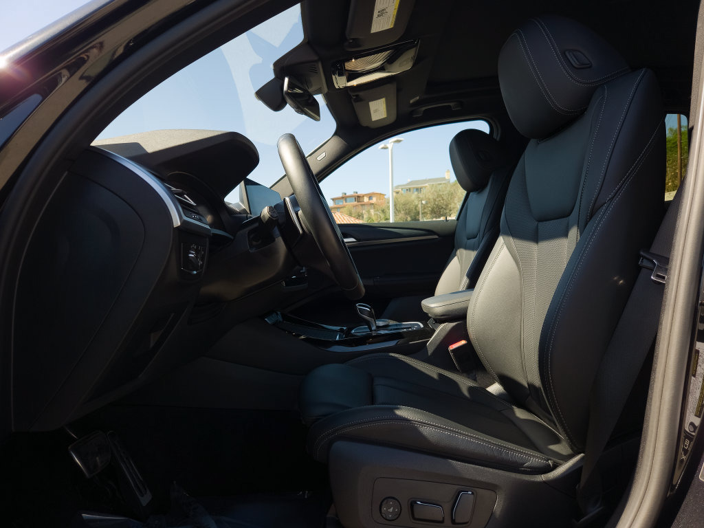 Used 2024 BMW X3 xDrive30i w/ M Sport Package AWD/4WD image 9