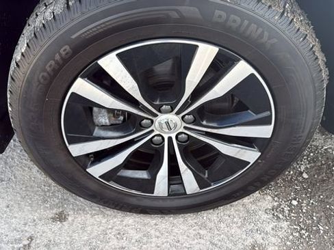 Used 2024 Volvo XC60 B5 Core AWD/4WD image 15