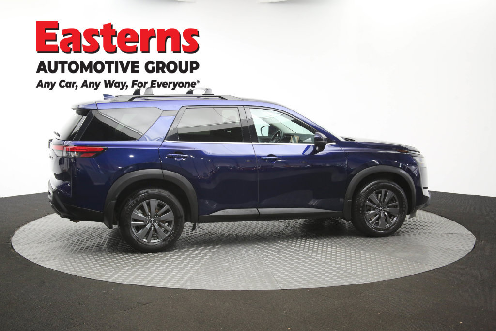 Used 2022 Nissan Pathfinder SV AWD/4WD image 46