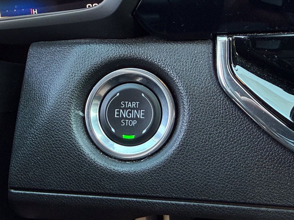 Used 2025 Chevrolet Colorado Trail Boss AWD/4WD image 7