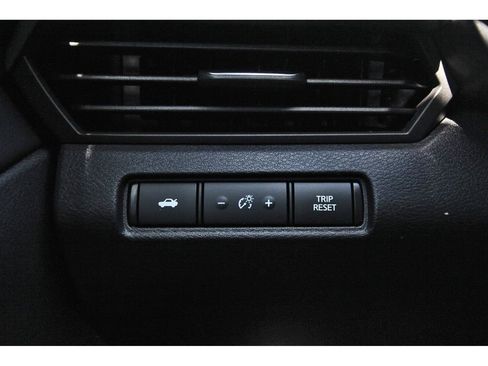 Used 2022 Nissan Altima 2.5 SV FWD image 23