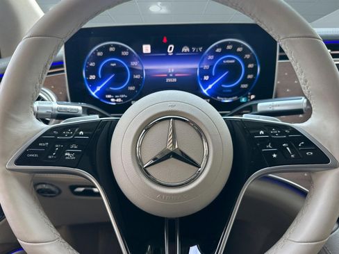 Used 2023 Mercedes-Benz EQS 450+ SUV image 16