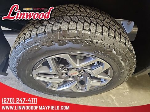 New 2026 GMC Sierra 1500 SLT w/ SLT Premium Plus Package image 8