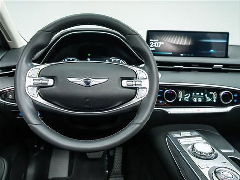 Used 2025 Genesis GV70 2.5T w/ Advanced Package AWD/4WD image 22
