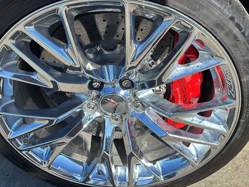 Used 2016 Chevrolet Corvette Z06 w/ 3LZ Preferred Equipment Group image 10