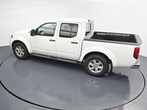 Used 2016 Nissan Frontier SV w/ SV Value Truck Package AWD/4WD image 24