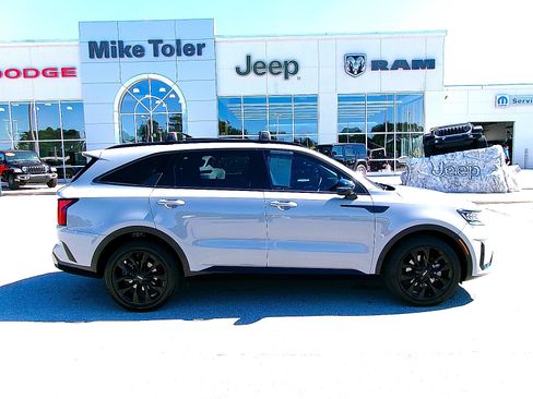 Used 2022 Kia Sorento SX FWD image 5